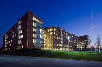 華中科技大學同濟醫學院和中南大學湘雅醫學院,誰更強一些?