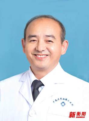 醫(yī)訊!中南大學湘雅三醫(yī)院脊柱外科主任鄧幼文將前往常寧市人民醫(yī)院坐診