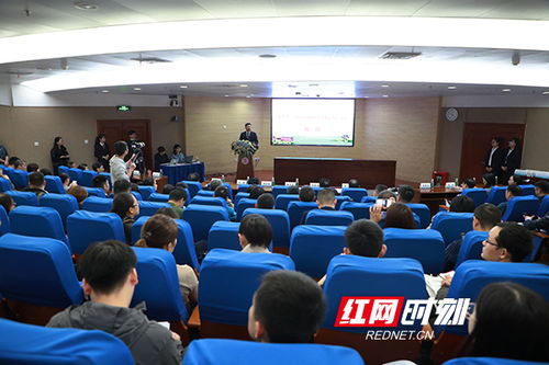 中南大學湘雅醫(yī)院與長沙市聯(lián)合舉辦首屆科技成果交易會